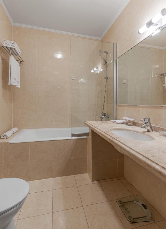 Maidan Palace Hotel Kiev Esterno foto