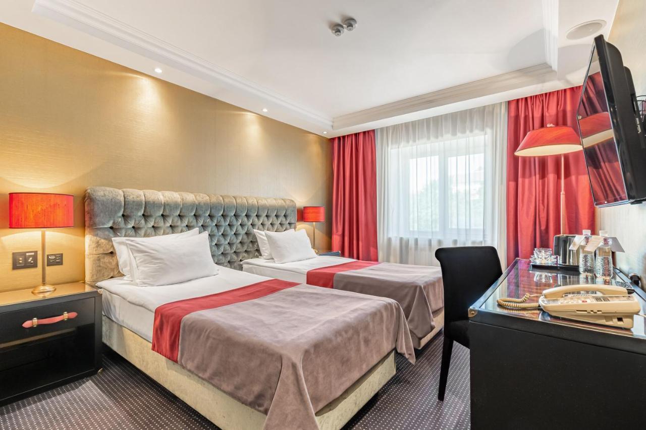 Maidan Palace Hotel Kiev Esterno foto